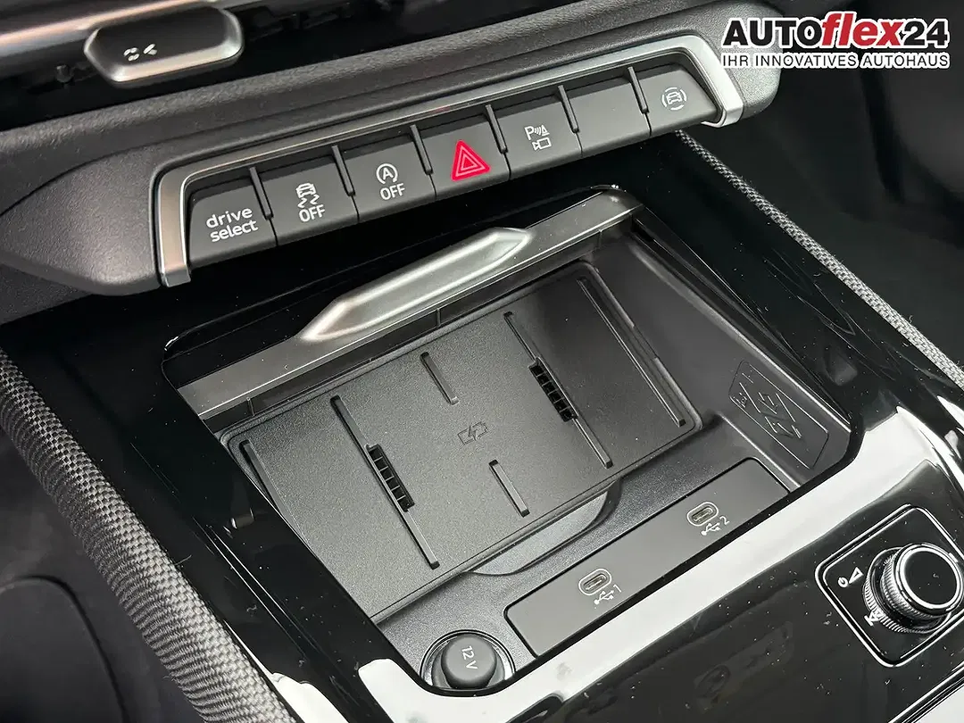 Audi Q3 - Thumbnail 18