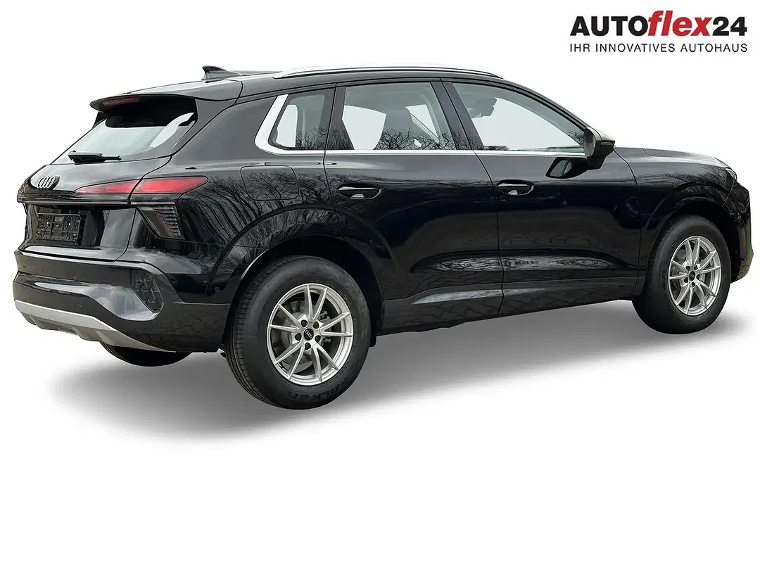 Audi Q3 - Thumbnail 4