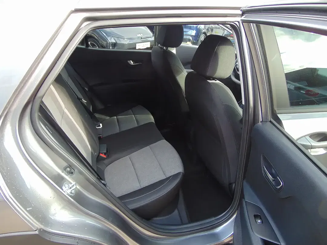 Kia Stonic - Thumbnail 10