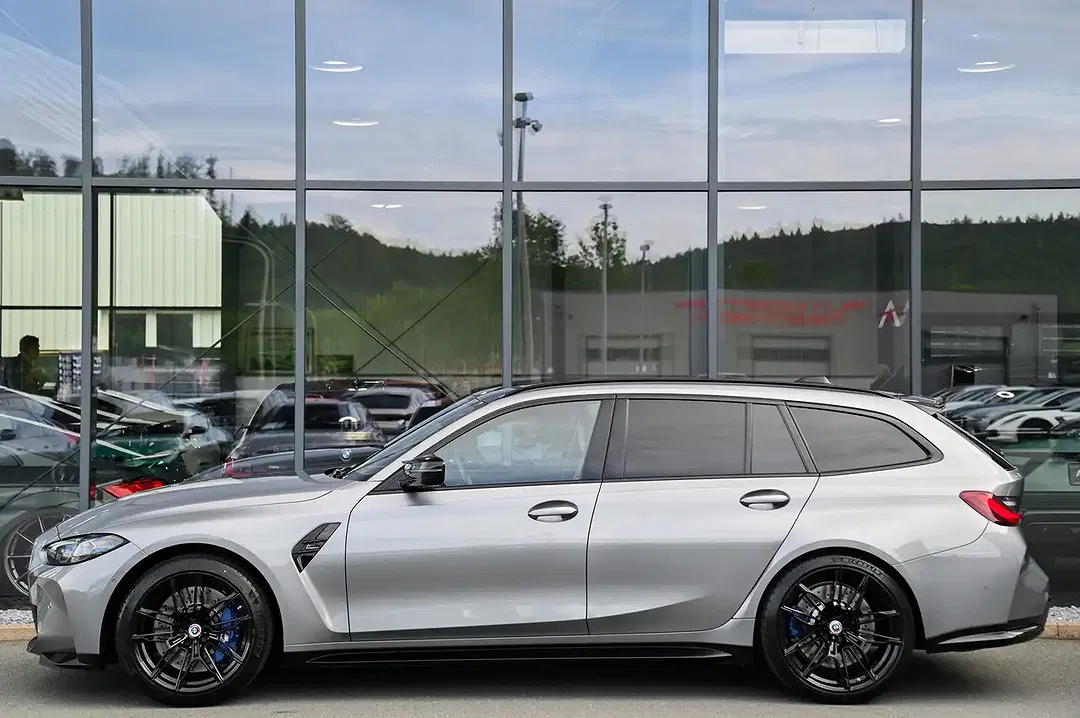 BMW M3 - Thumbnail 6