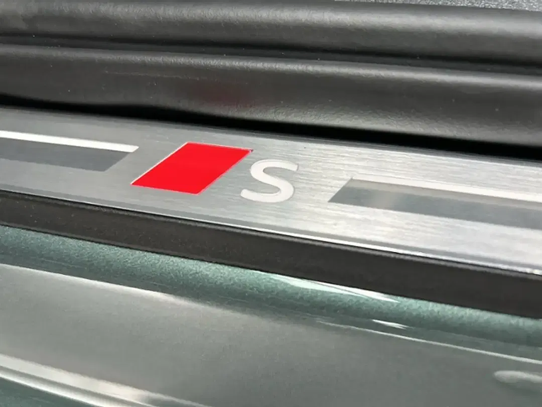 Audi Q3 - Thumbnail 13