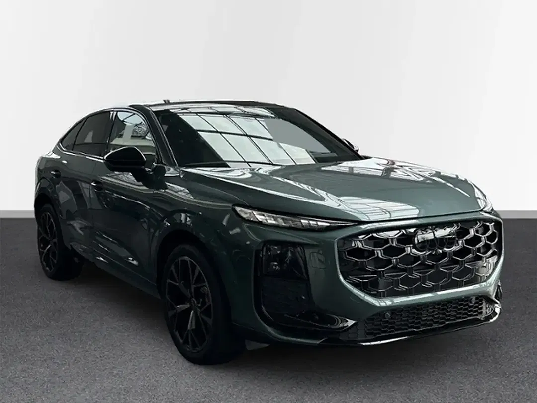 Audi Q3 - Thumbnail 3