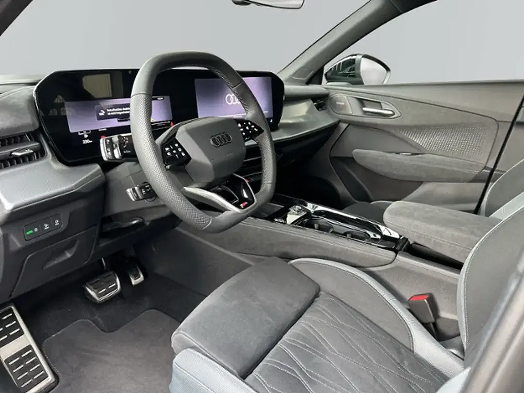 Audi Q3 - Thumbnail 8
