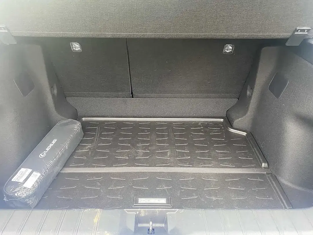 Lexus LBX - Thumbnail 8