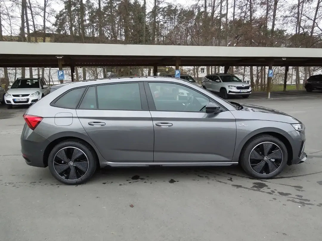 Skoda Scala - Thumbnail 3
