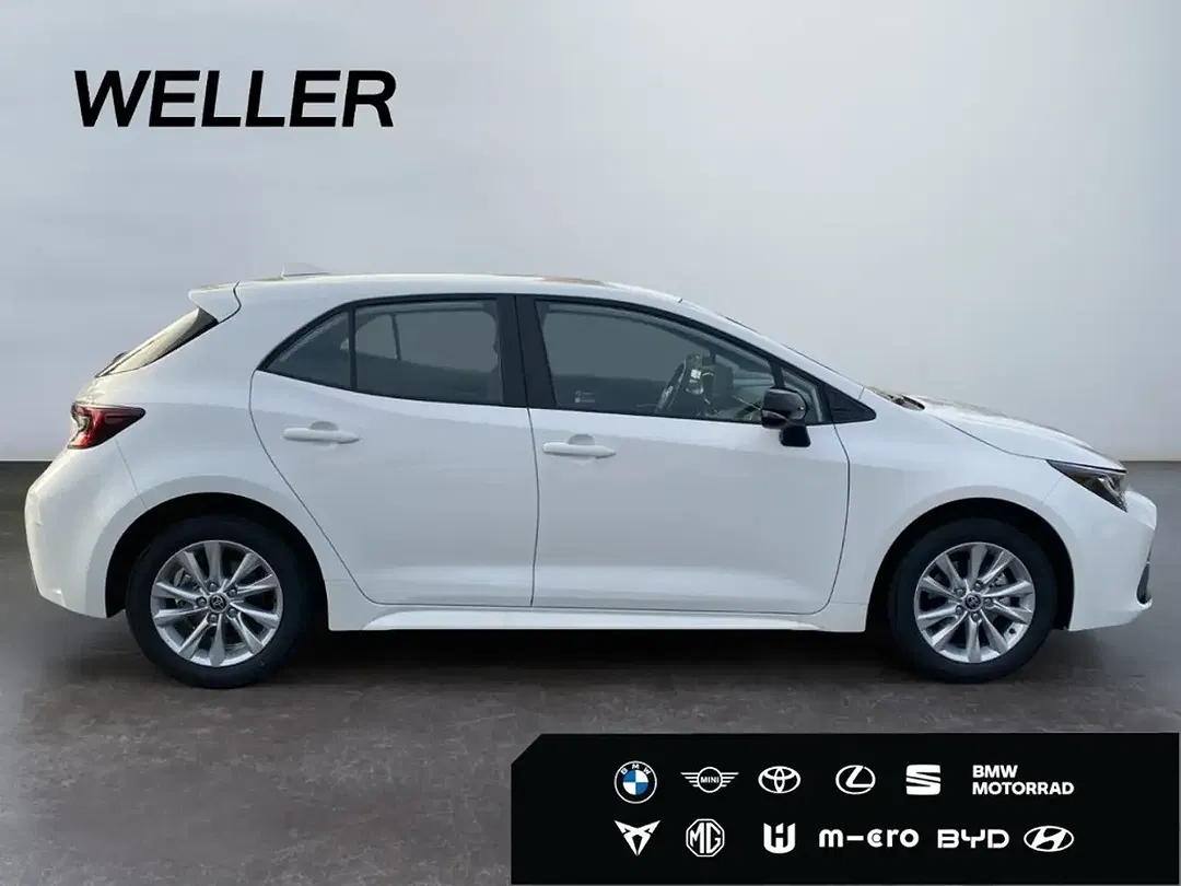 Toyota Corolla - Thumbnail 7