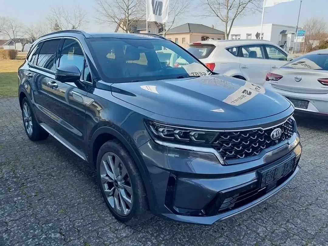 Kia Sorento - Thumbnail 3