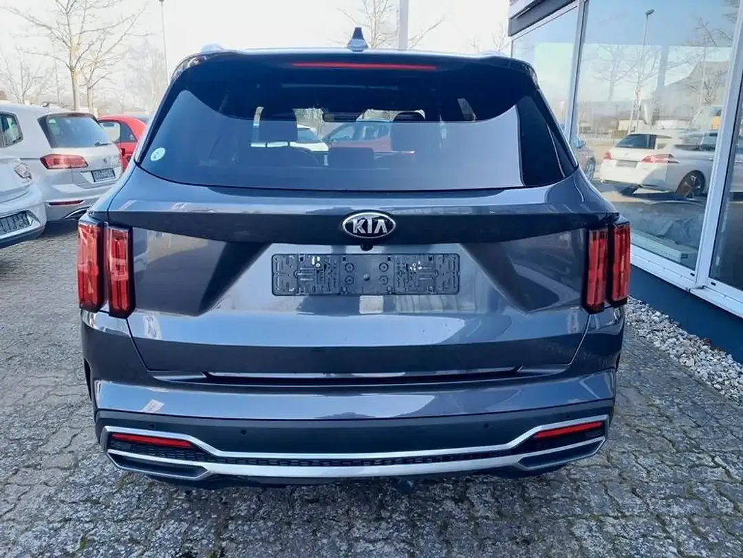 Kia Sorento - Thumbnail 5