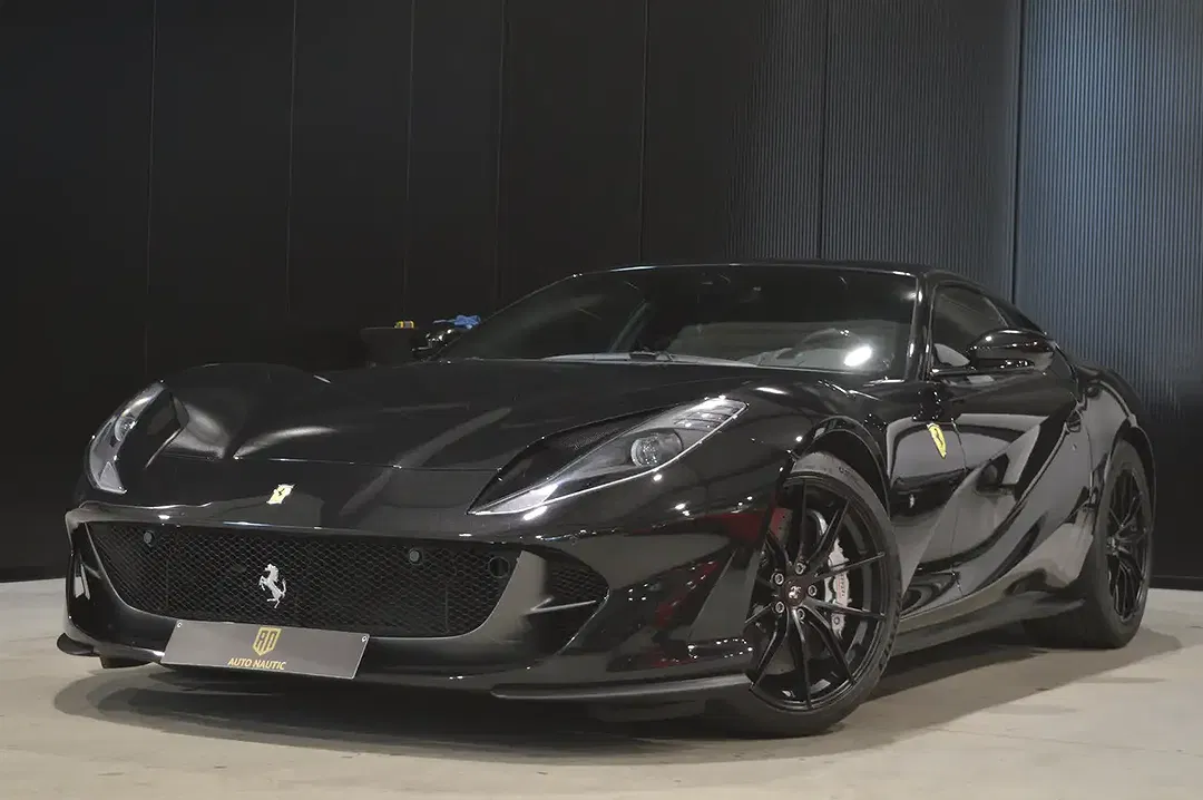 Ferrari 812 V12 Superfast