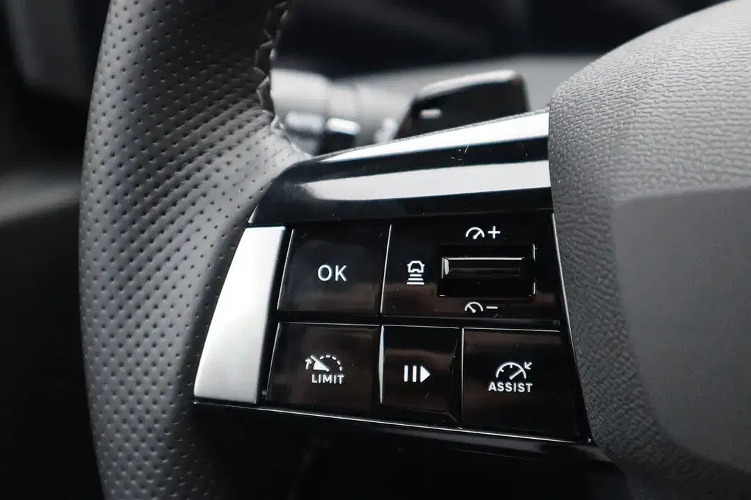Opel Astra - Thumbnail 12