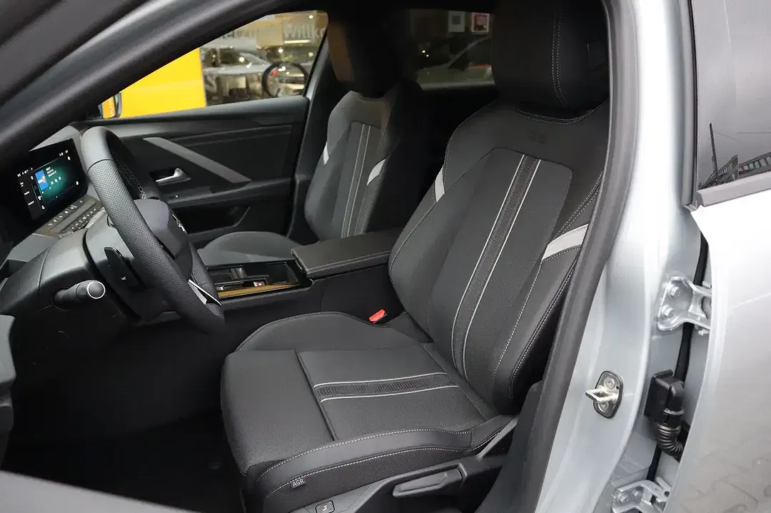 Opel Astra - Thumbnail 5