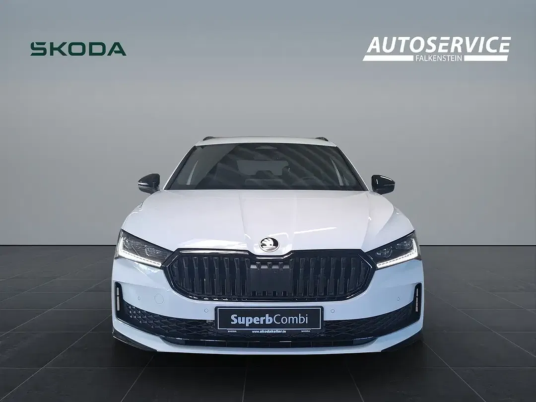 Skoda Superb - Thumbnail 2