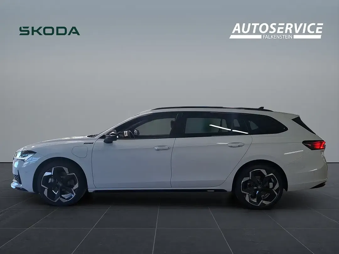 Skoda Superb - Thumbnail 9