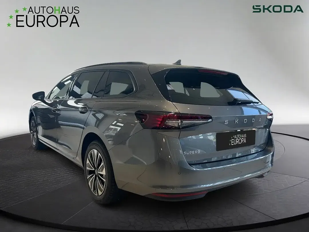 Skoda Superb - Thumbnail 2
