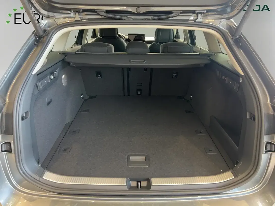 Skoda Superb - Thumbnail 3