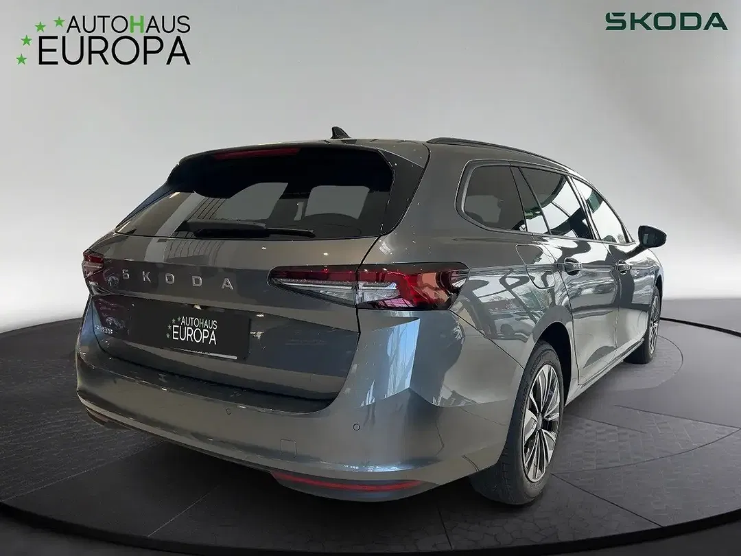 Skoda Superb - Thumbnail 4