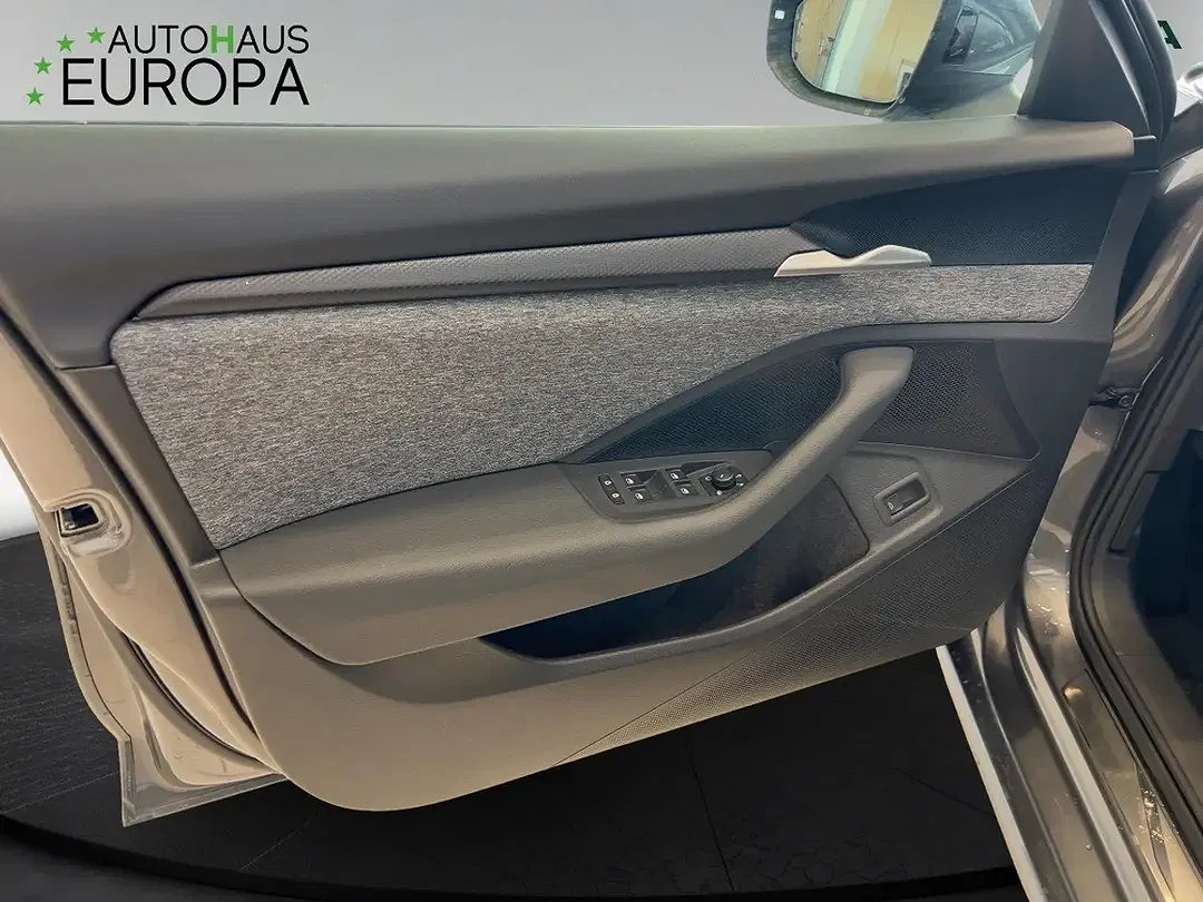 Skoda Superb - Thumbnail 8