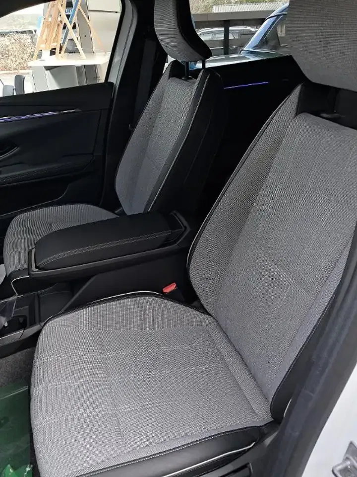 Mitsubishi Eclipse Cross - Thumbnail 13