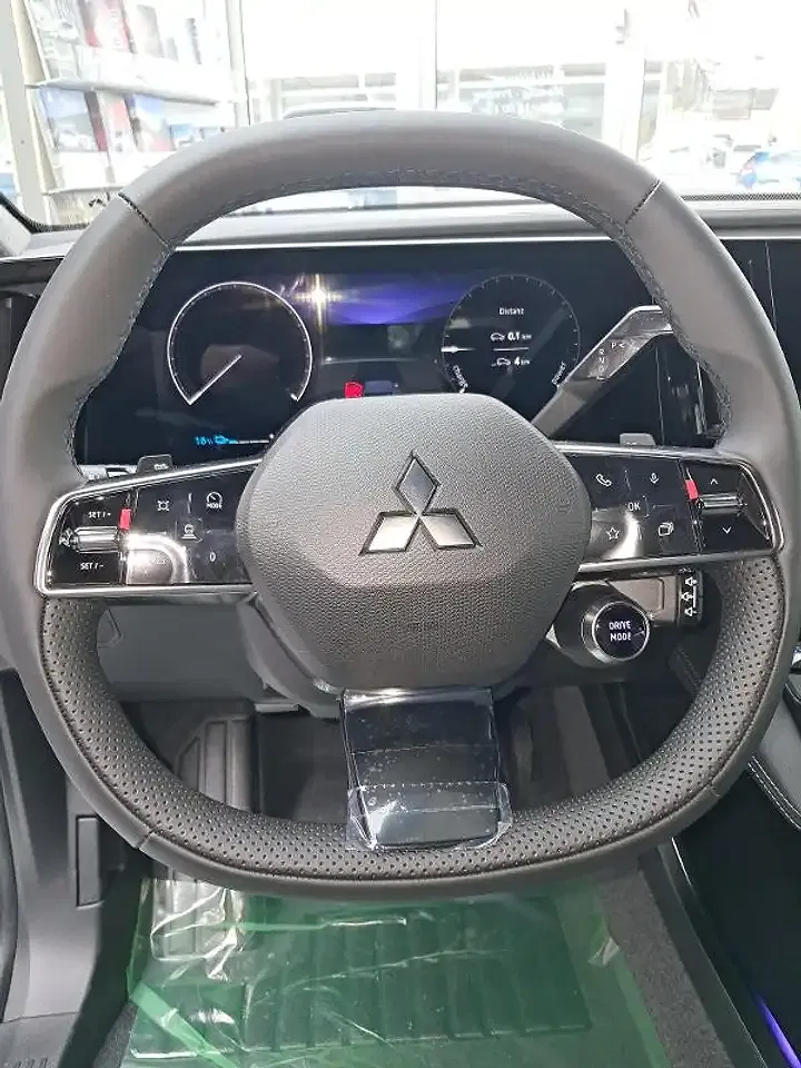 Mitsubishi Eclipse Cross - Thumbnail 15