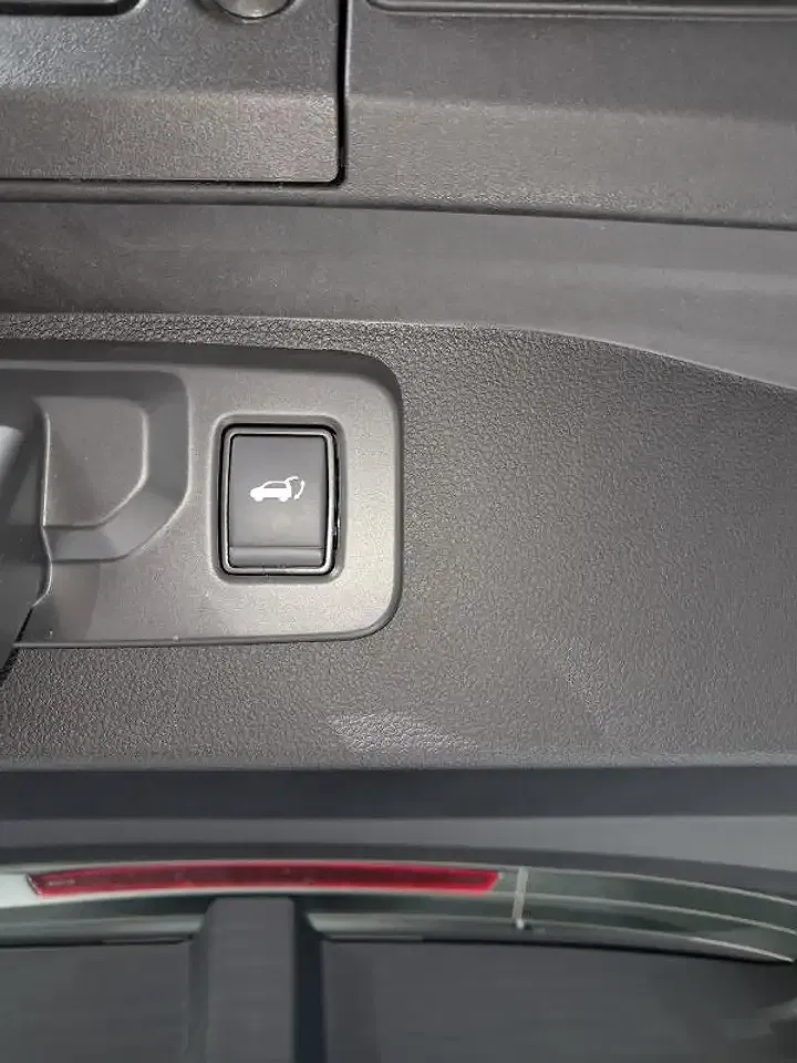 Mitsubishi Eclipse Cross - Thumbnail 8