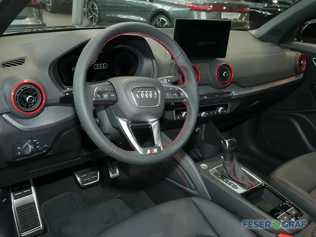 Audi Q2 - Thumbnail 6