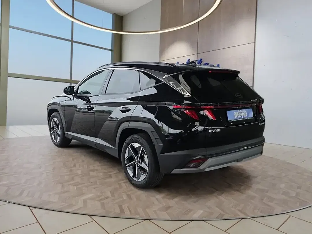 Hyundai TUCSON - Thumbnail 3