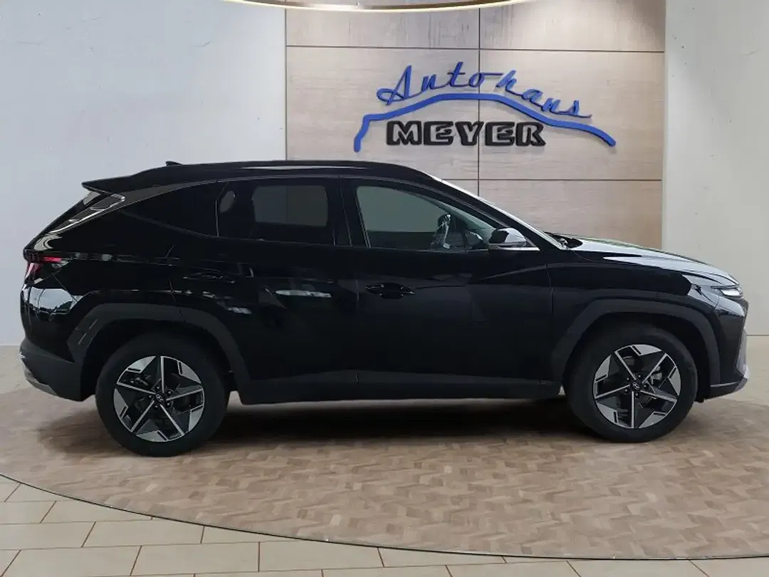 Hyundai TUCSON - Thumbnail 6