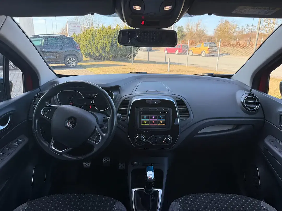 Renault Captur - Thumbnail 12