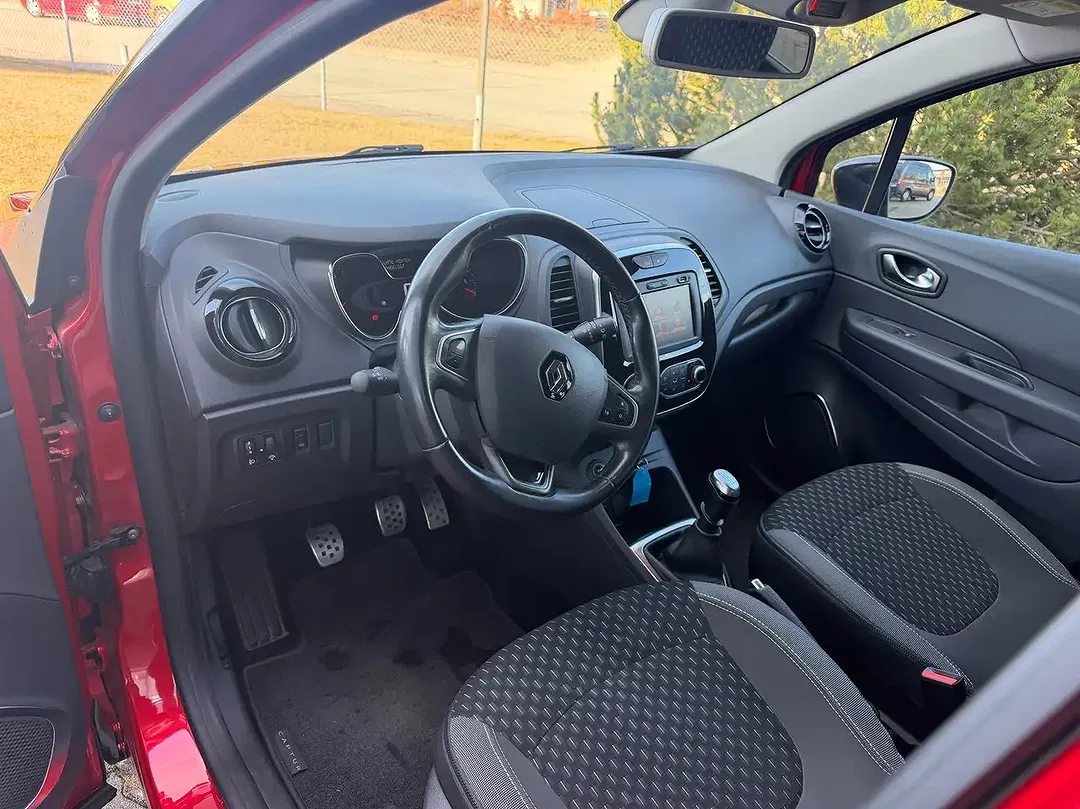 Renault Captur - Thumbnail 14