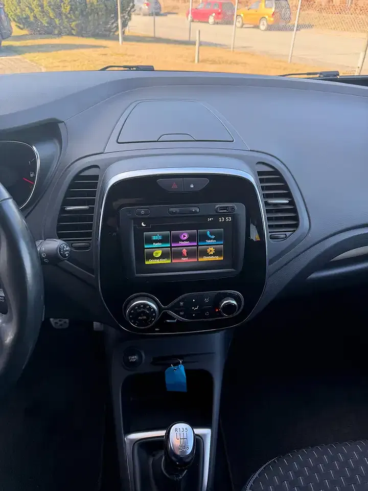 Renault Captur - Thumbnail 15