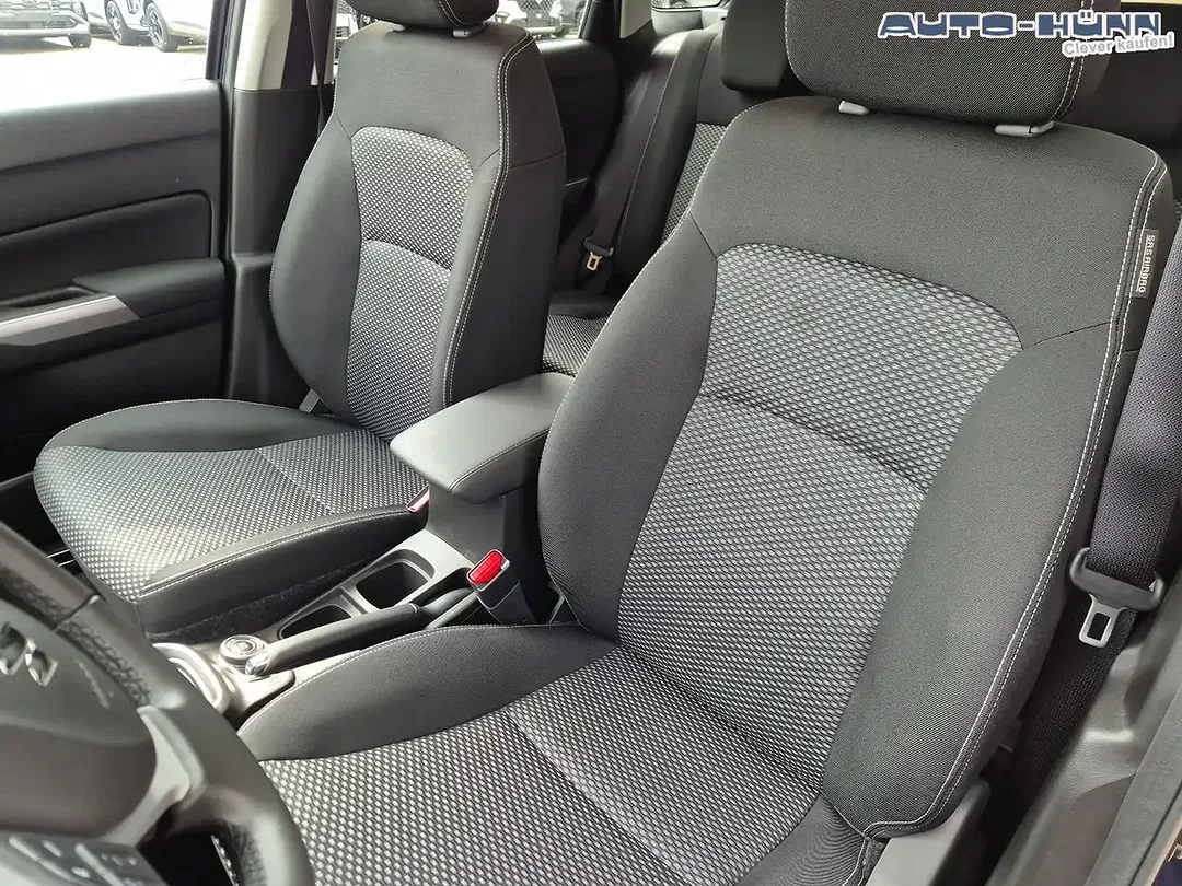Suzuki Vitara - Thumbnail 13