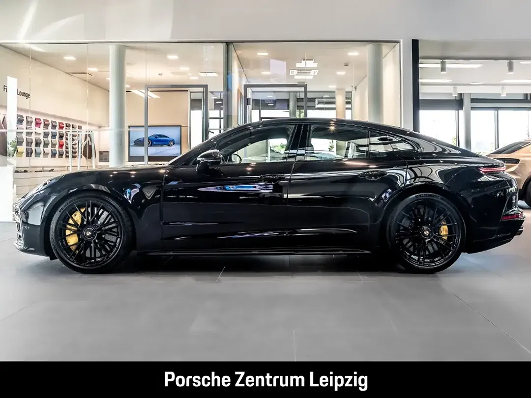 Porsche Panamera - Thumbnail 2