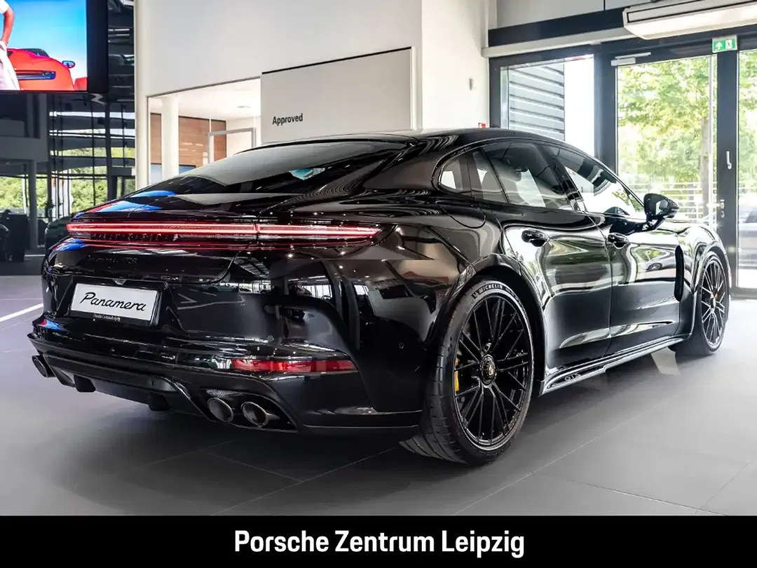 Porsche Panamera - Thumbnail 6