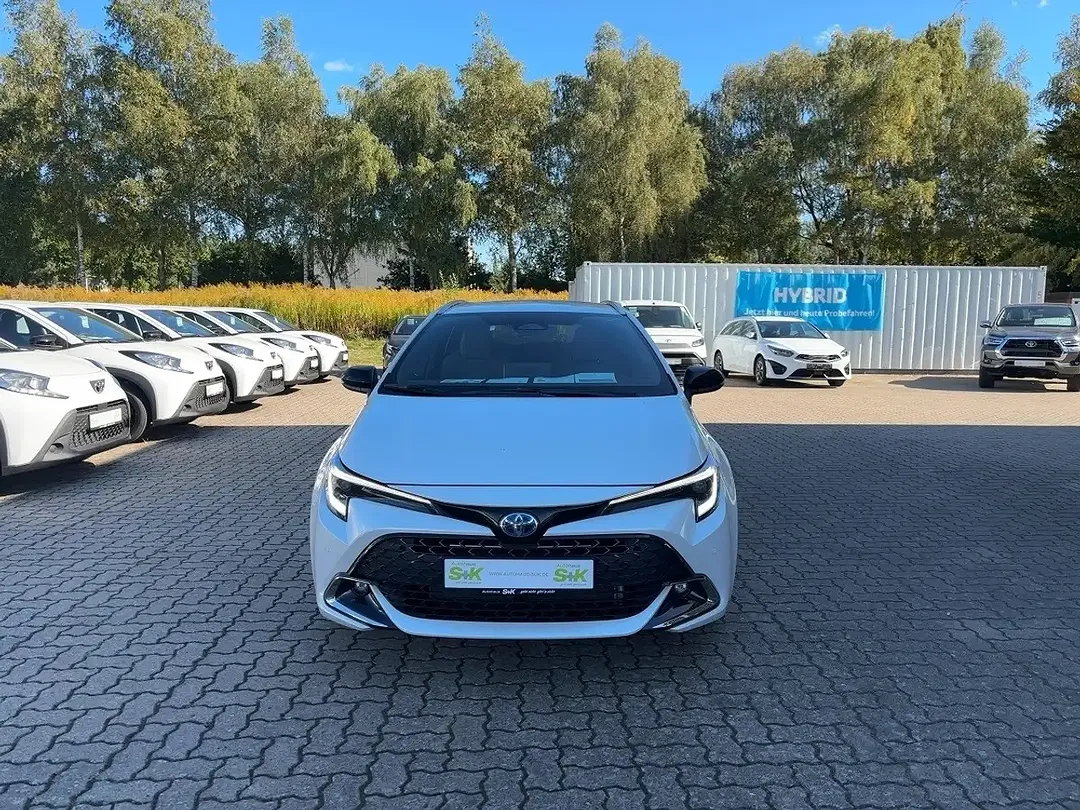 Toyota Corolla - Thumbnail 6