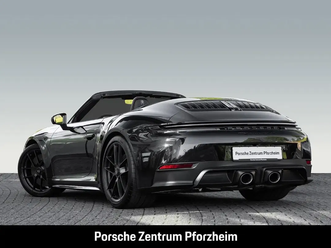 Porsche 992 - Thumbnail 3