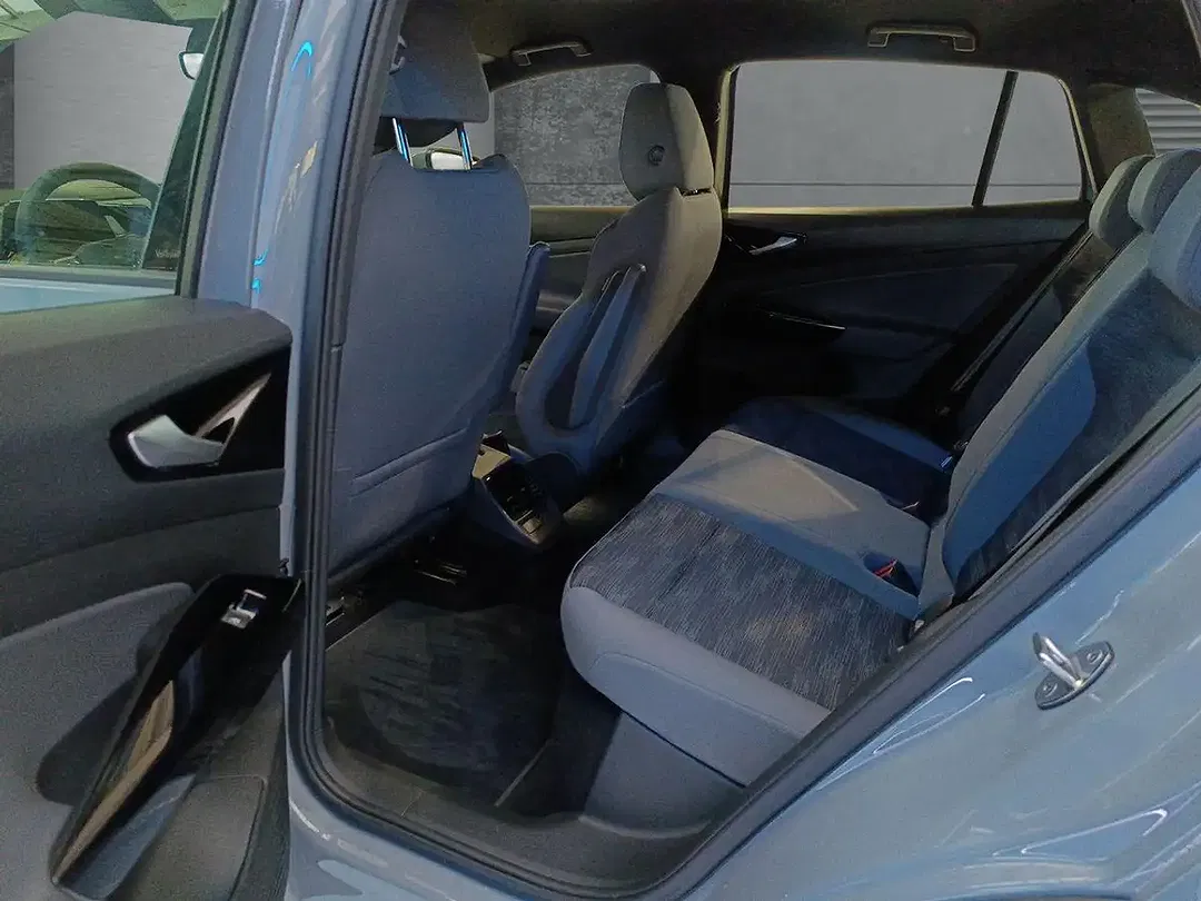 Volkswagen ID.4 - Thumbnail 13