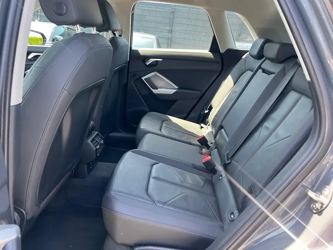 Audi Q3 - Thumbnail 12