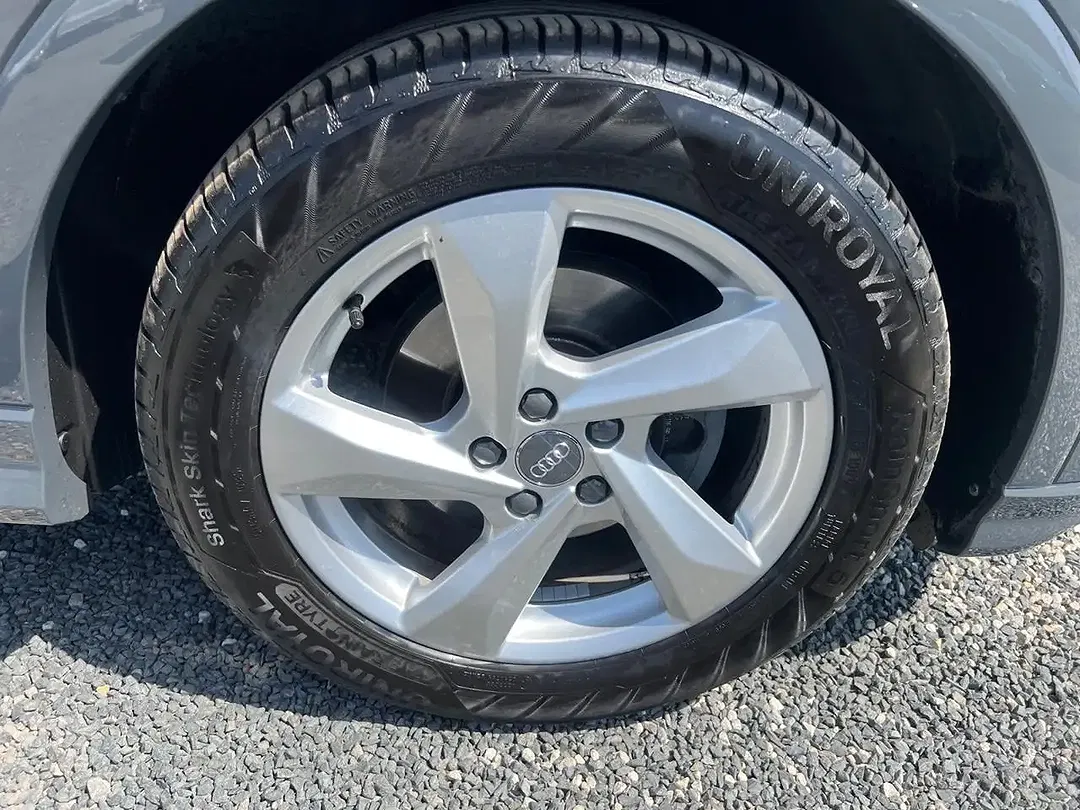 Audi Q3 - Thumbnail 18