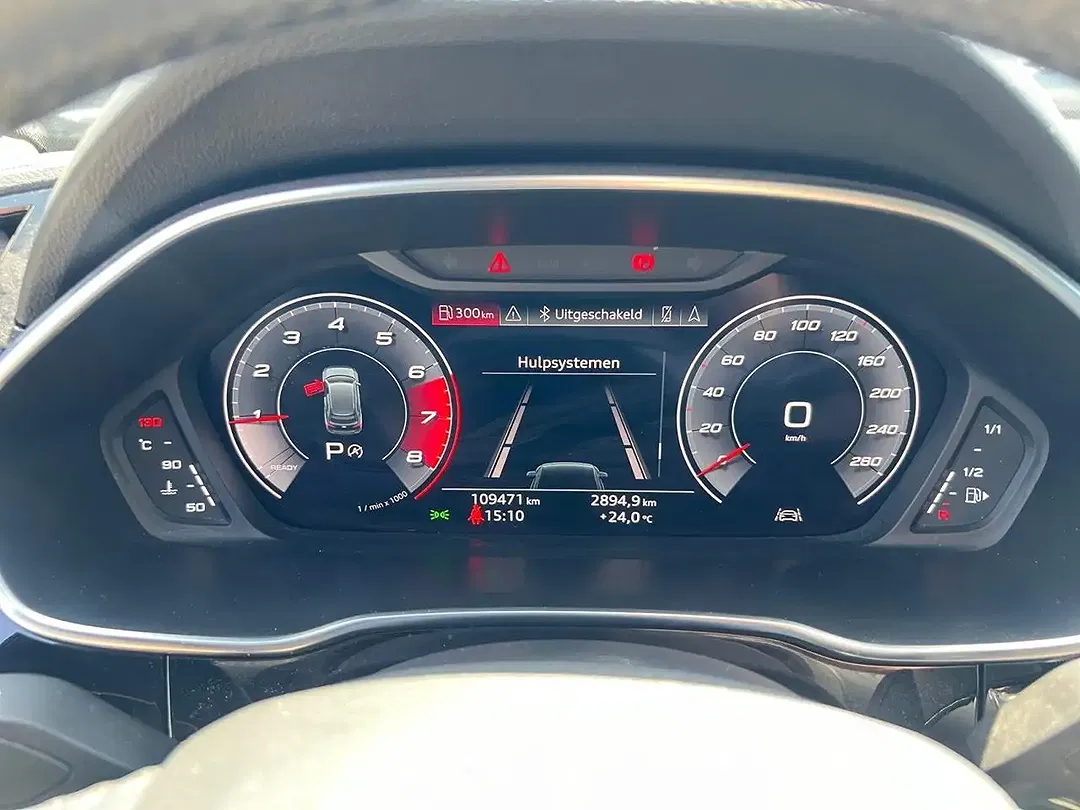 Audi Q3 - Thumbnail 23