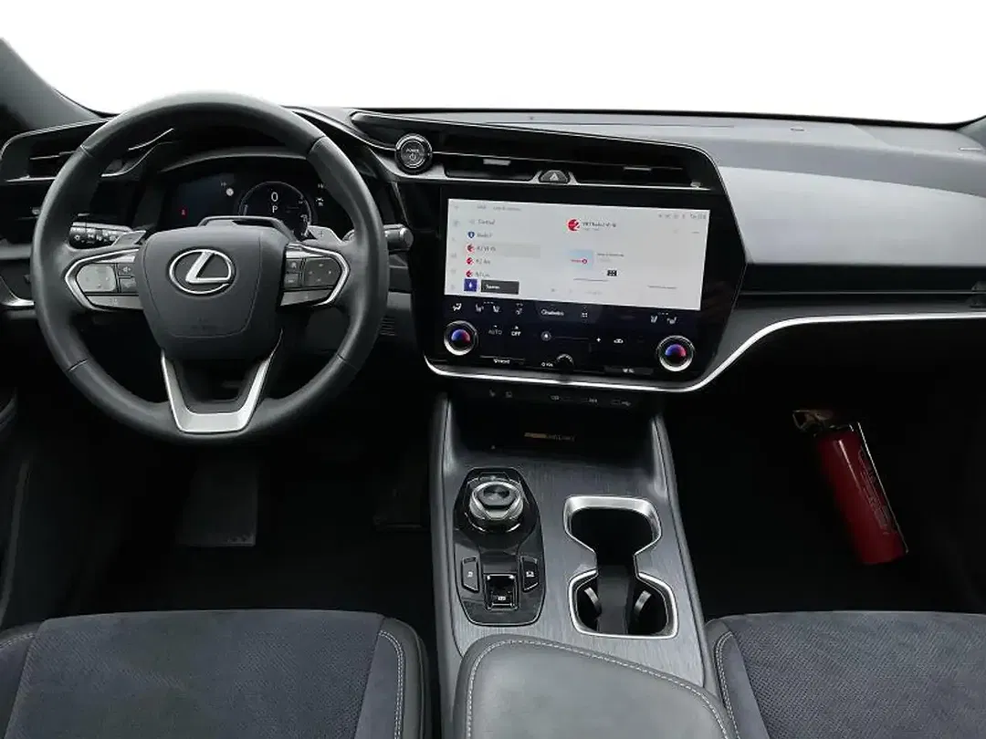Lexus RZ - Thumbnail 7