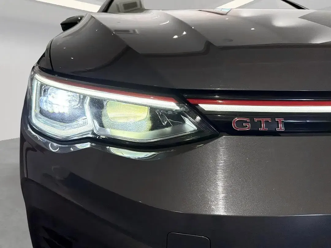 Volkswagen Golf GTI - Thumbnail 15