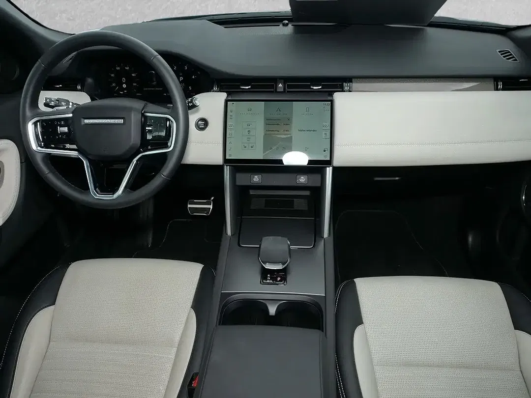 Land Rover Discovery Sport - Thumbnail 4