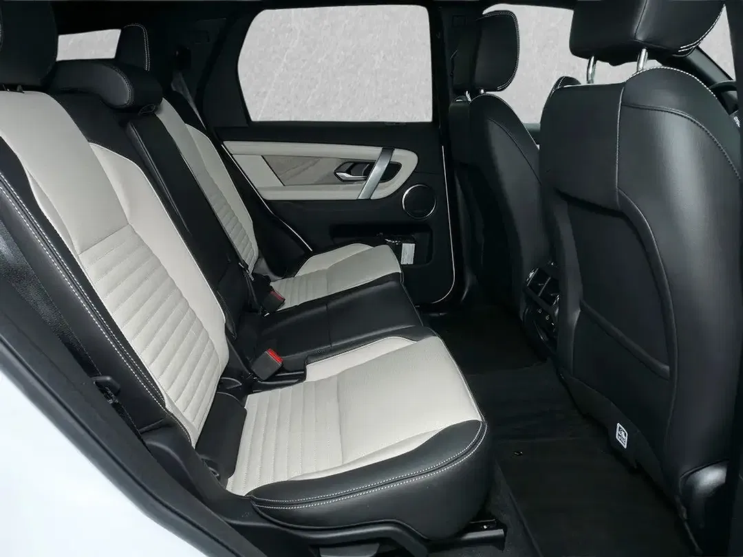 Land Rover Discovery Sport - Thumbnail 5