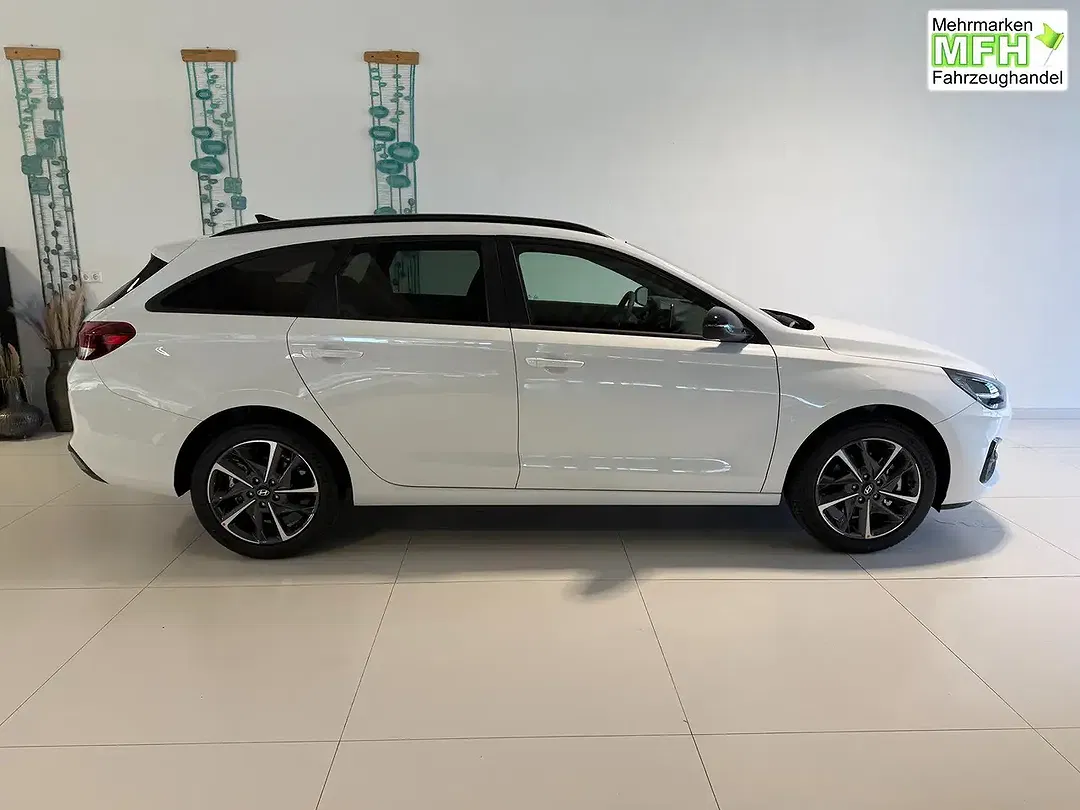 Hyundai i30 - Thumbnail 3