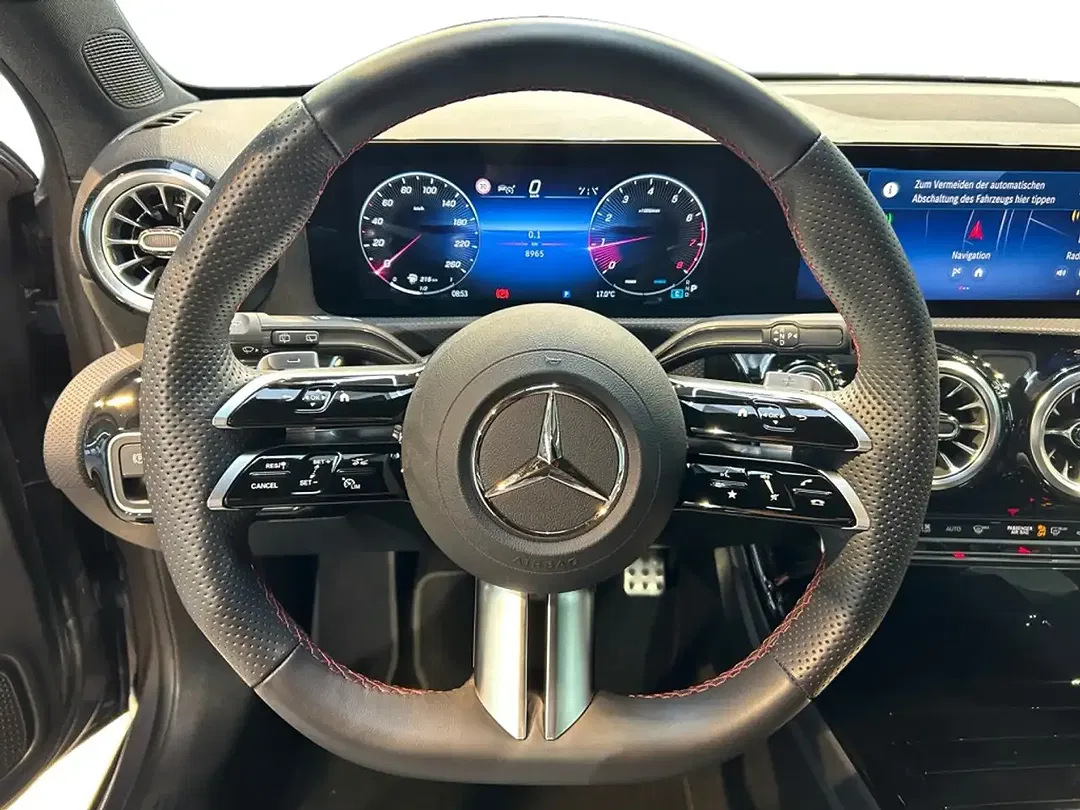 Mercedes-Benz A 200 - Thumbnail 10