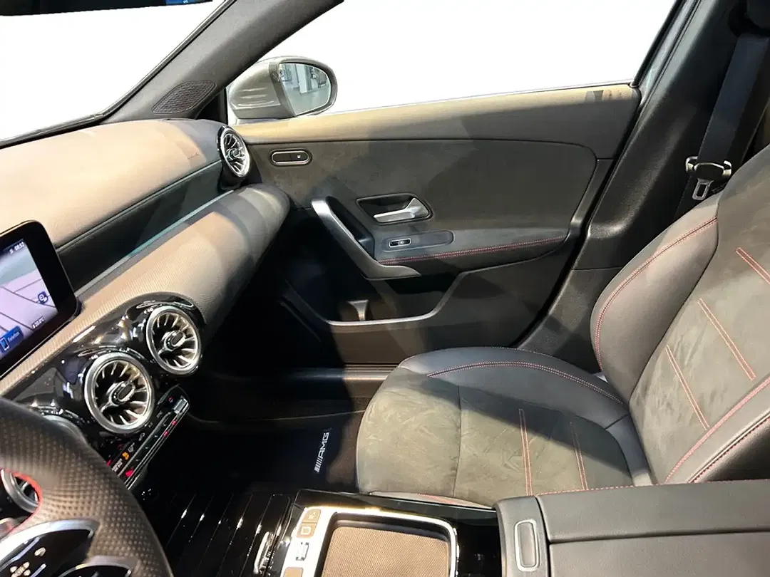 Mercedes-Benz A 200 - Thumbnail 4