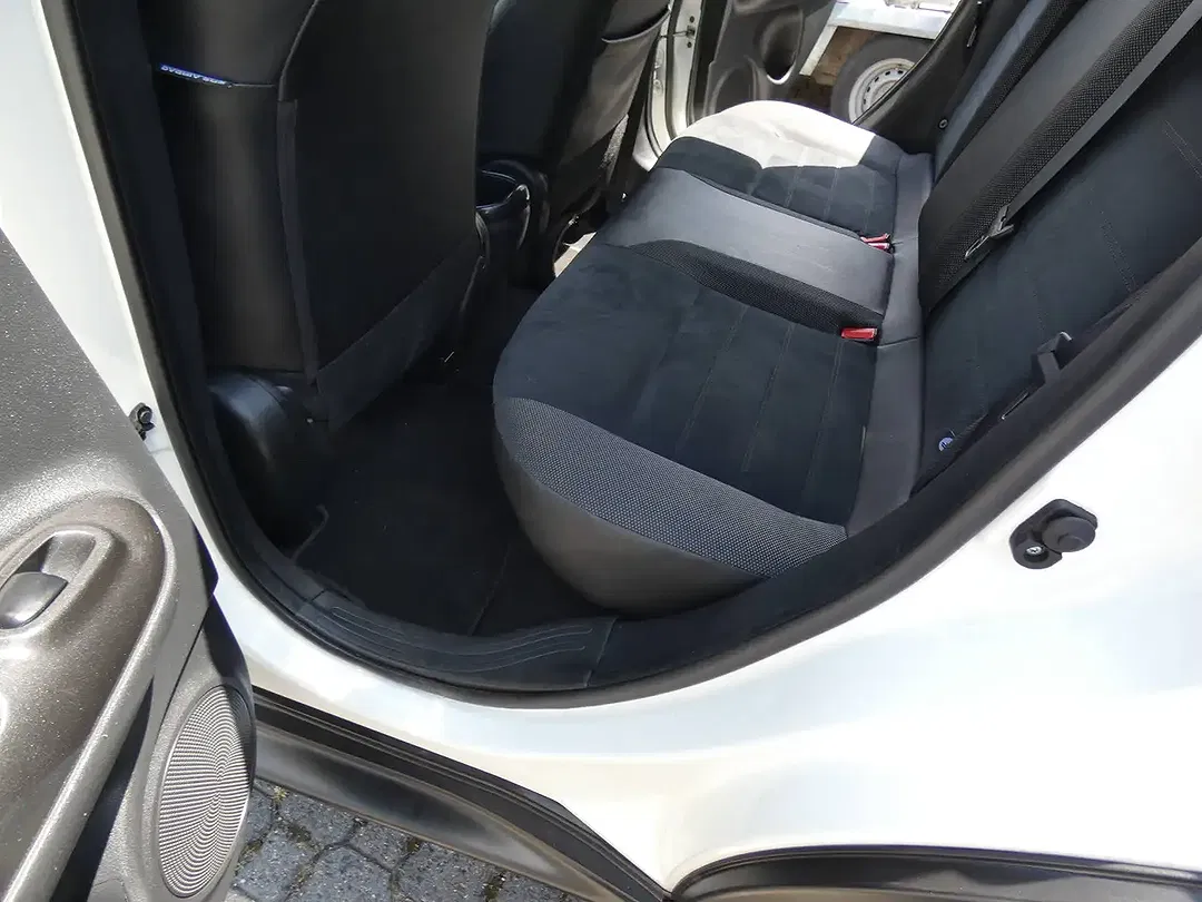 Nissan Juke - Thumbnail 10