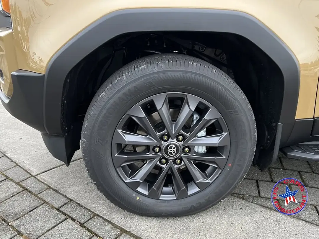 Toyota Land Cruiser - Thumbnail 13