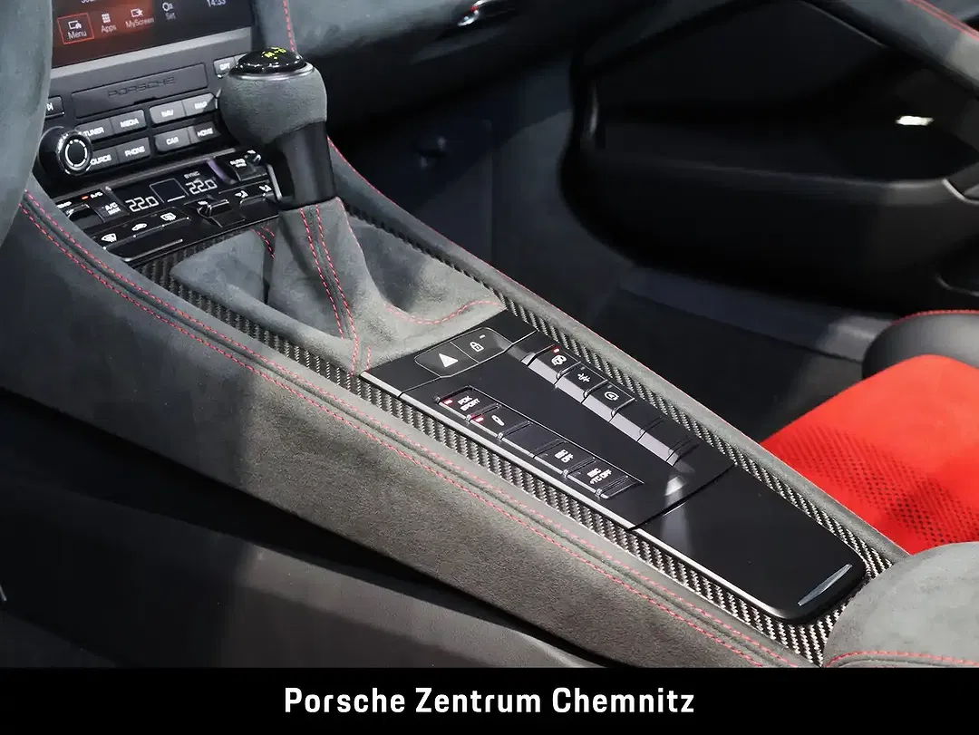 Porsche 718 Spyder - Thumbnail 14