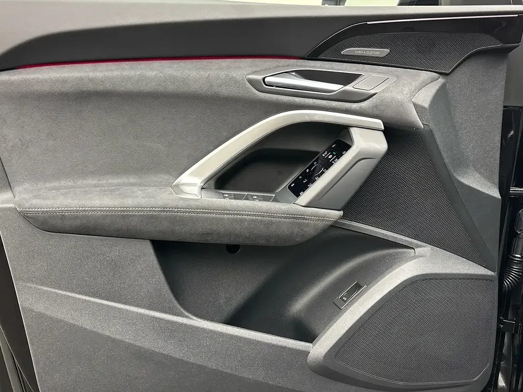 Audi SQ5 - Thumbnail 11